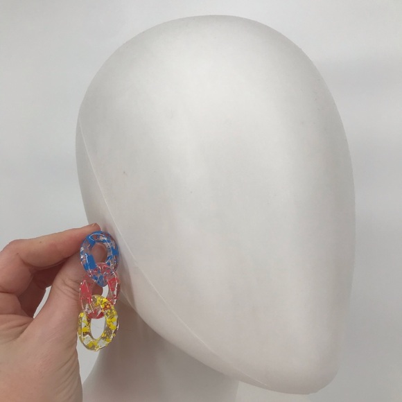 Colorful Acrylic Chain Link Earrings - Picture 4 of 5